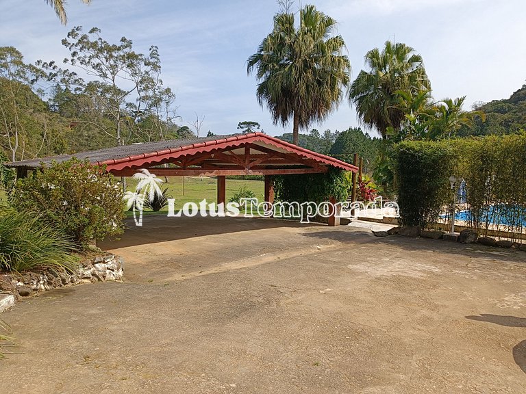 Sítio com 05 dormitórios, piscina aquecida e jogos LT0002