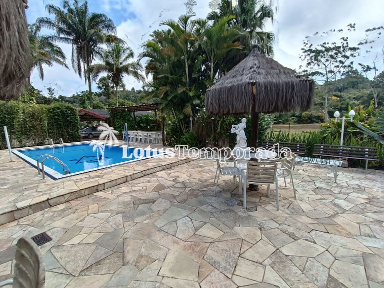 Sítio com 05 dormitórios, piscina aquecida e jogos LT0002