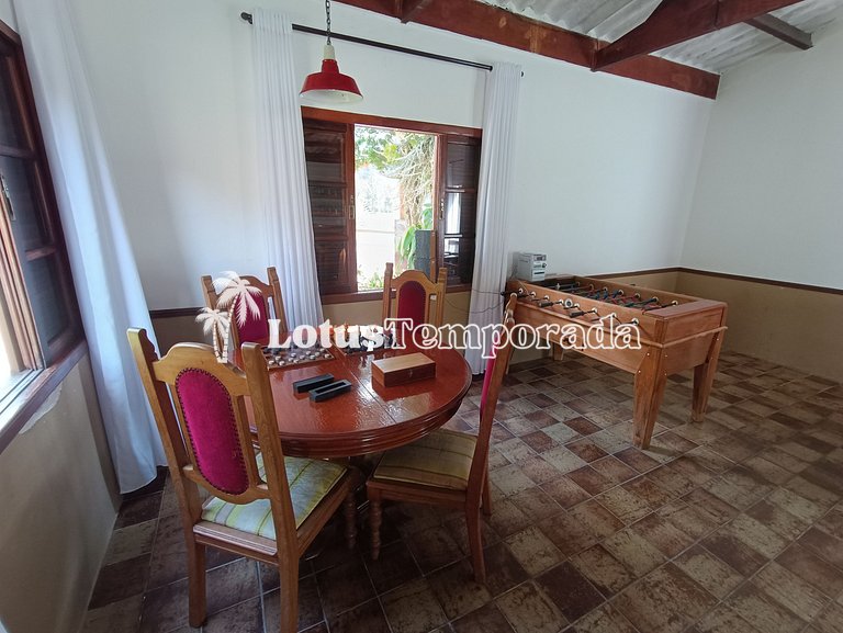 Sítio com 05 dormitórios, piscina aquecida e jogos LT0002