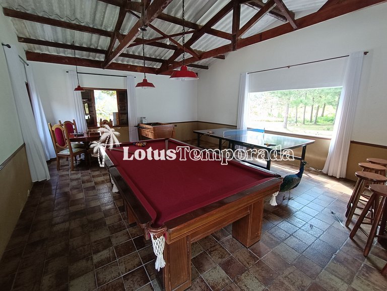 Sítio com 05 dormitórios, piscina aquecida e jogos LT0002