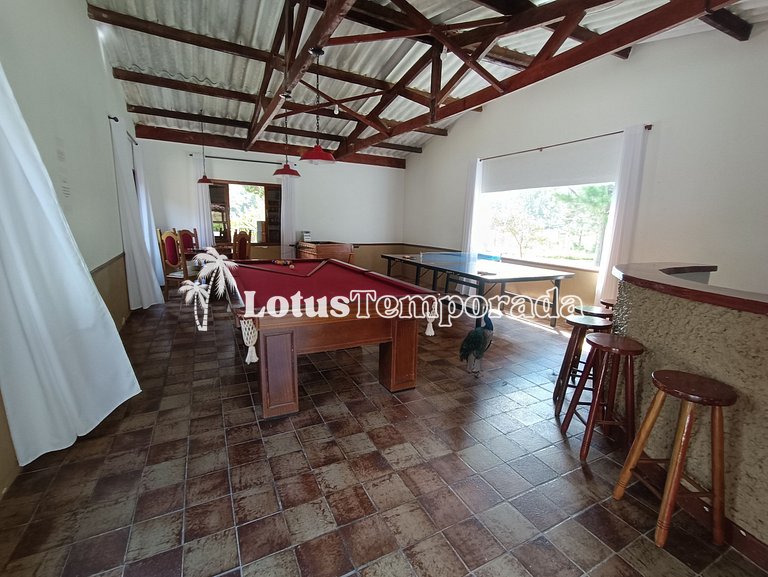 Sítio com 05 dormitórios, piscina aquecida e jogos LT0002