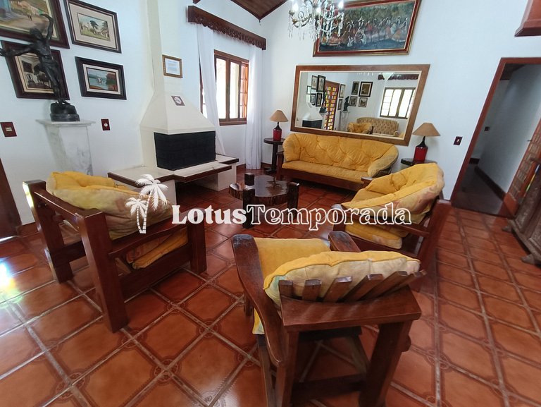 Sítio com 05 dormitórios, piscina aquecida e jogos LT0002