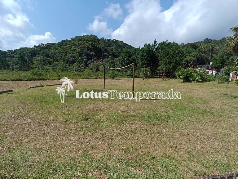 Sítio com 05 dormitórios, piscina aquecida e jogos LT0002