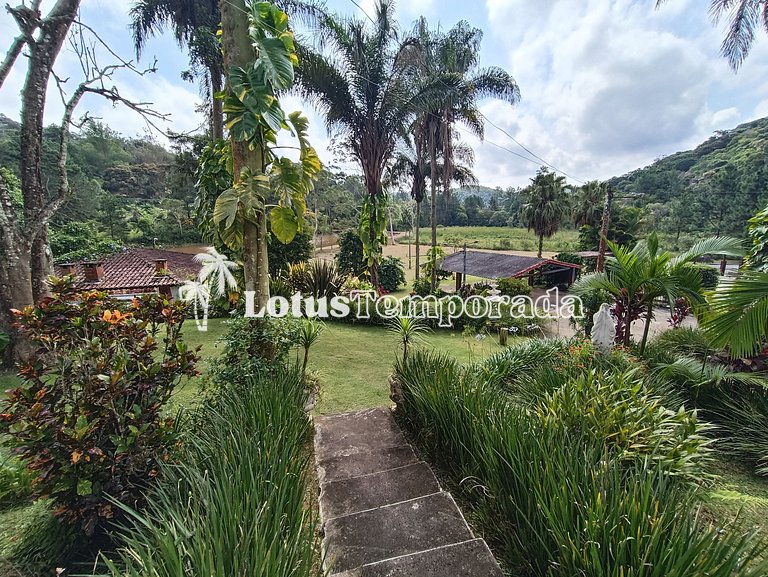 Sítio com 05 dormitórios, piscina aquecida e jogos LT0002