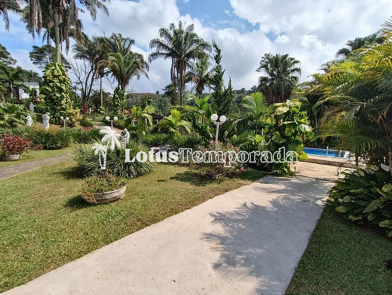 Sítio com 05 dormitórios, piscina aquecida e jogos LT0002