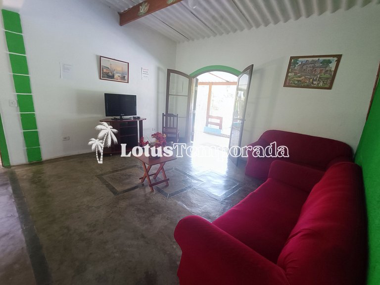 Sítio familiar com piscina e área de lazer LT0048