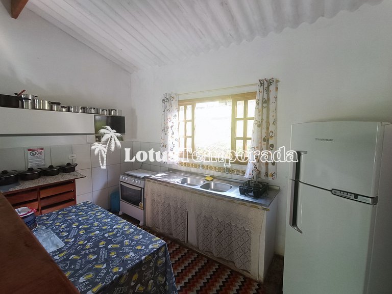 Sítio familiar com piscina e área de lazer LT0048