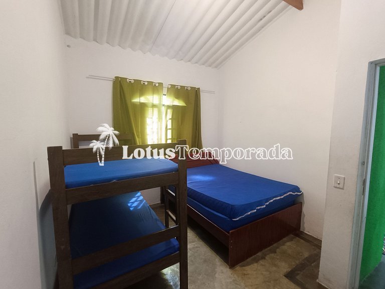 Sítio familiar com piscina e área de lazer LT0048