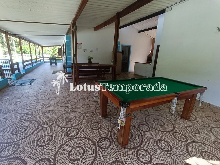 Sítio familiar com piscina e área de lazer LT0048