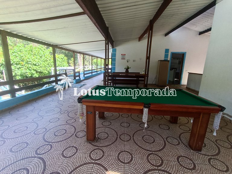 Sítio familiar com piscina e área de lazer LT0048
