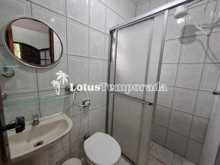 Sítio com quadra de Tênis a beira da Represa LT0054