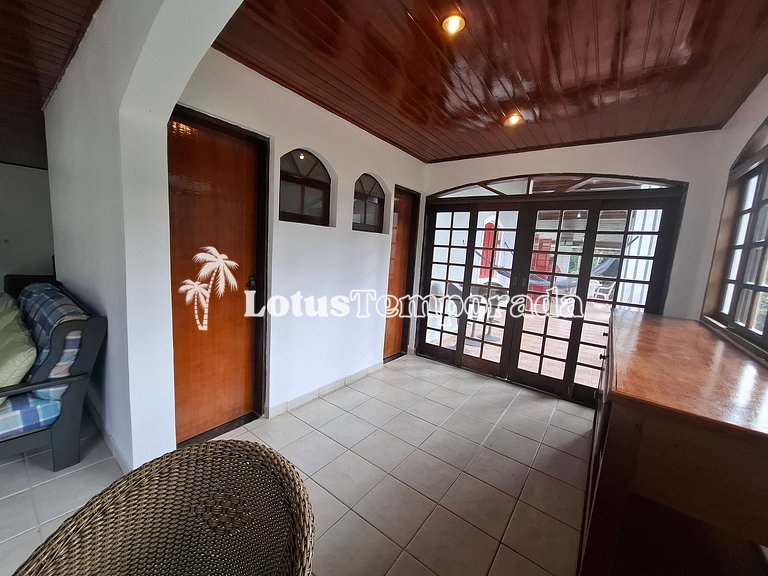 Sítio com quadra de Tênis a beira da Represa LT0054