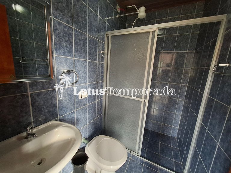 Sítio com quadra de Tênis a beira da Represa LT0054