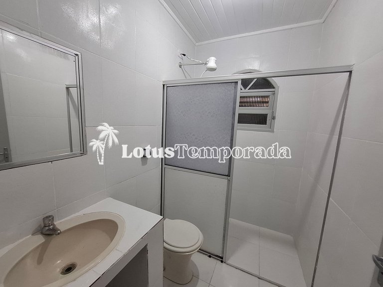 Sítio com quadra de Tênis a beira da Represa LT0054