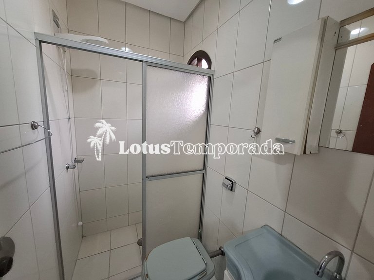 Sítio com quadra de Tênis a beira da Represa LT0054