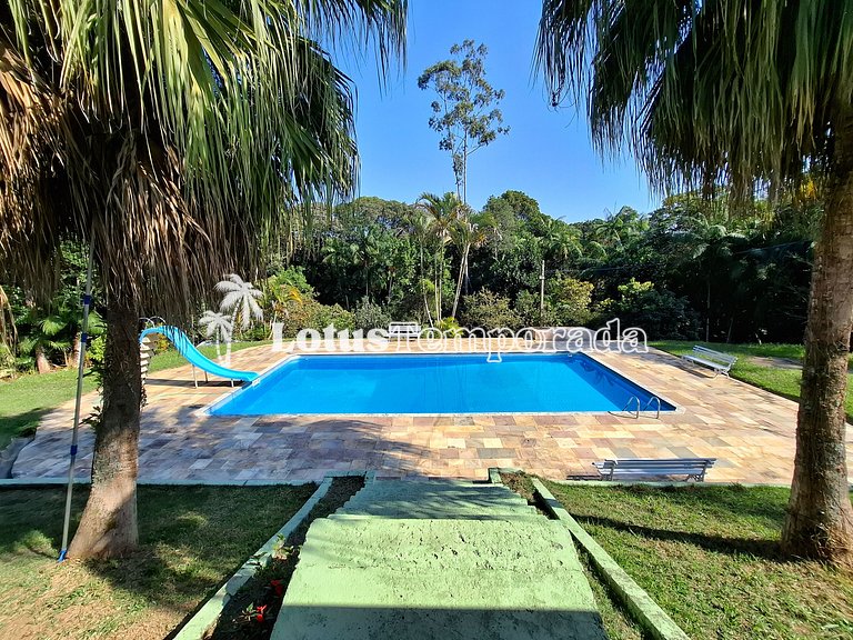 Sítio com quadra de Tênis a beira da Represa LT0054