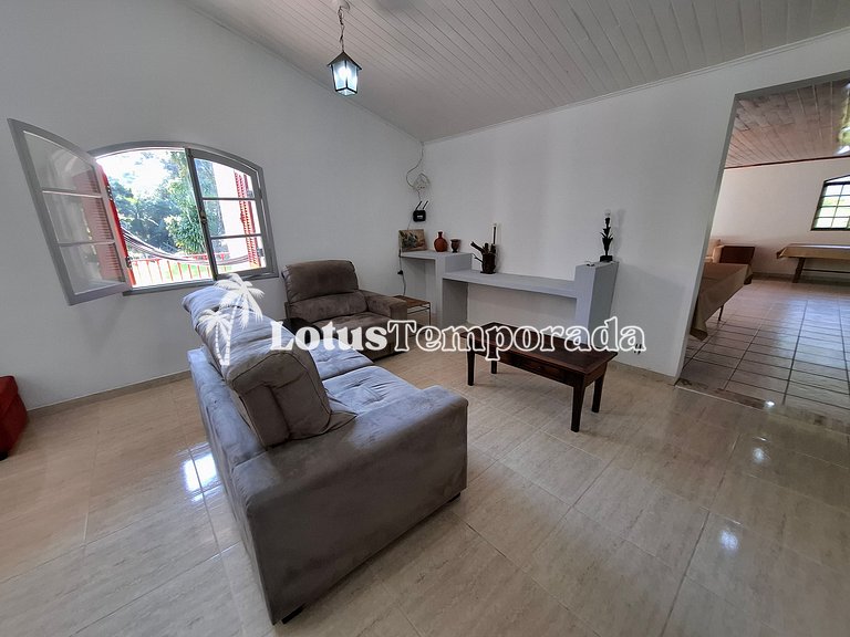 Sítio com quadra de Tênis a beira da Represa LT0054