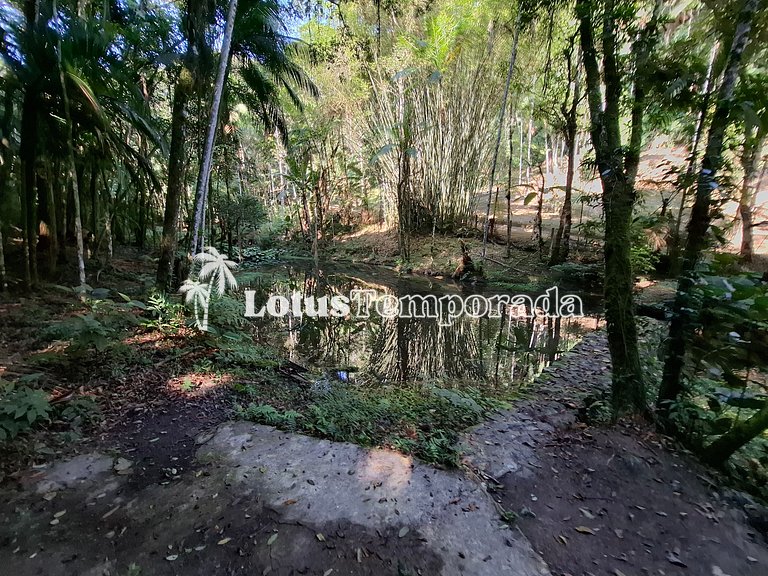 Sítio com quadra de Tênis a beira da Represa LT0054