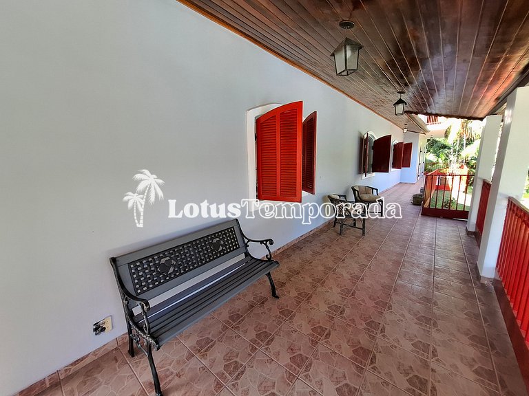 Sítio com quadra de Tênis a beira da Represa LT0054