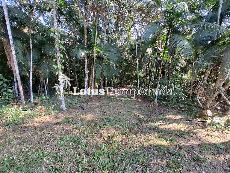 Sítio com quadra de Tênis a beira da Represa LT0054