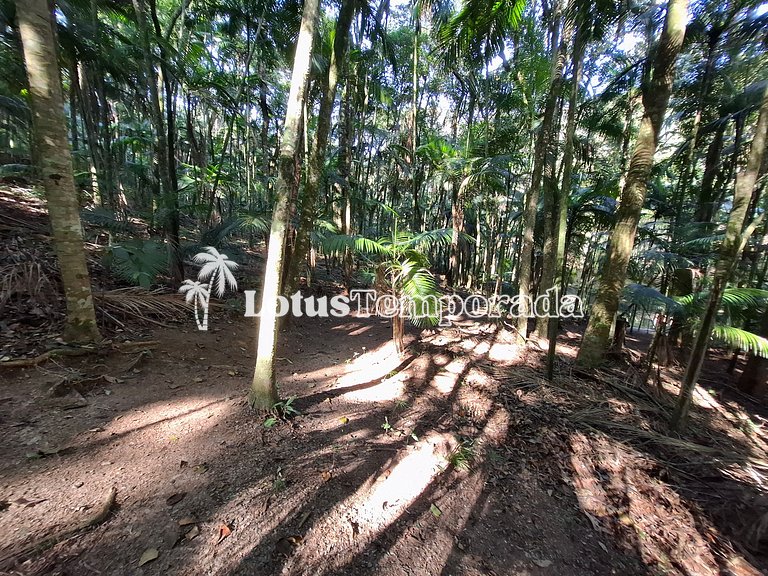 Sítio com quadra de Tênis a beira da Represa LT0054