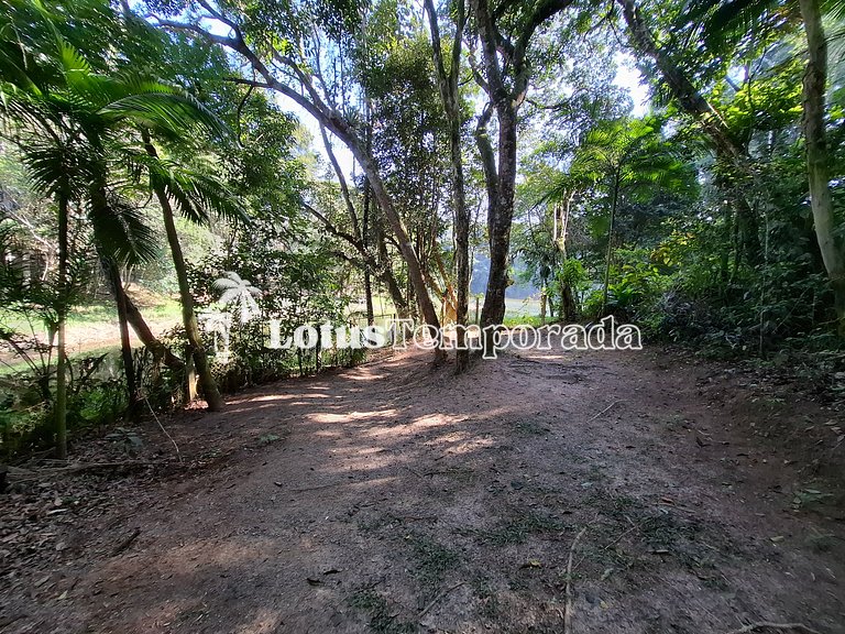 Sítio com quadra de Tênis a beira da Represa LT0054