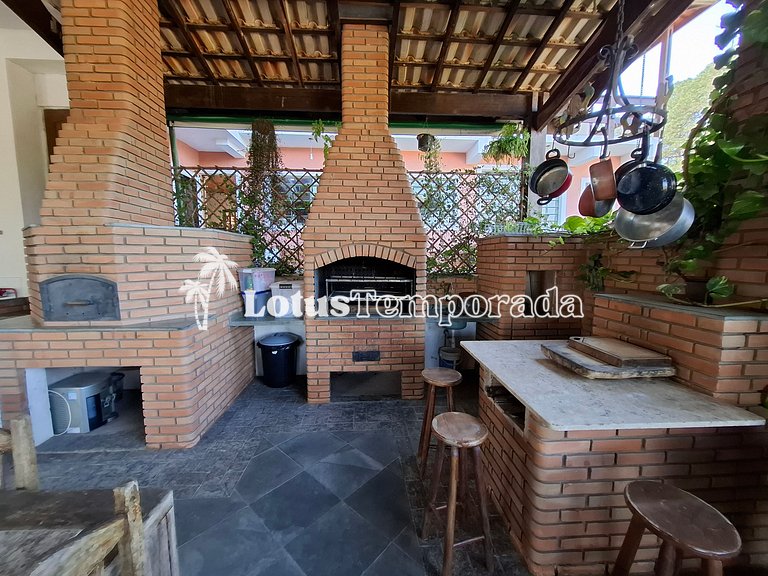 Chácara próxima à rota do vinho com lazer LT0059