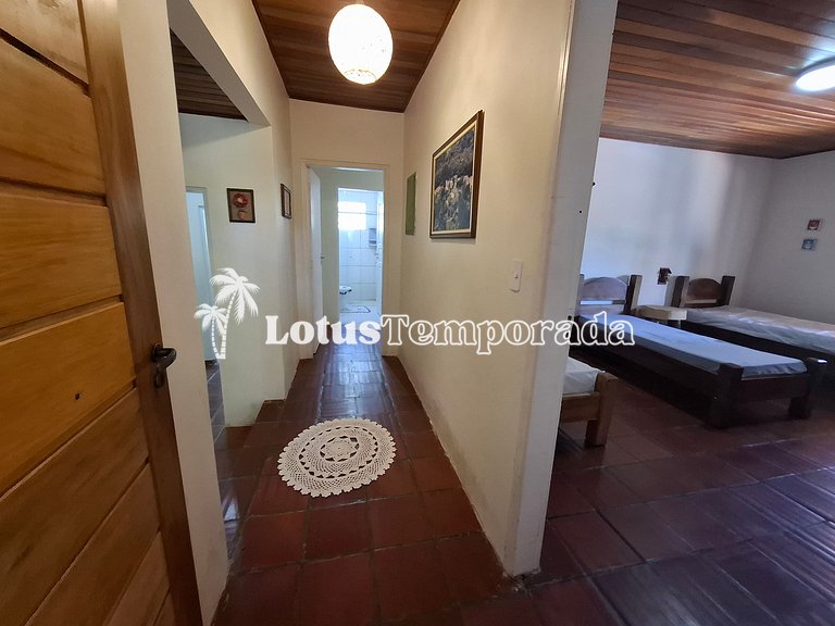 Sítio encantador com riacho e piscina LT0017
