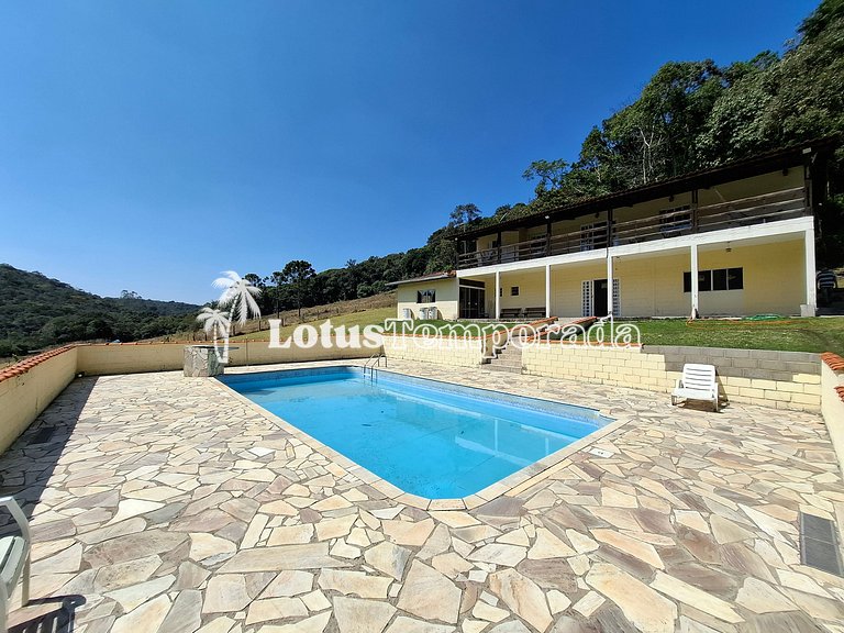 Sítio com 07 dormitórios, piscina e salão de jogos LT0042