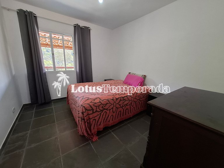 Sítio com 087 dormitórios, piscina e salão de jogos LT0042