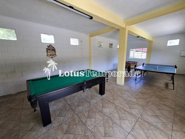 Sítio com 07 dormitórios, piscina e salão de jogos LT0042