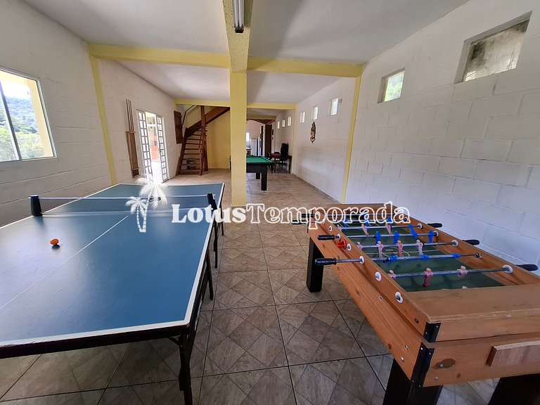 Sítio com 07 dormitórios, piscina e salão de jogos LT0042