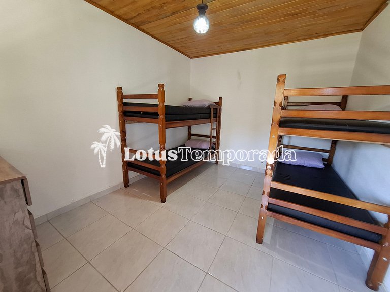 Sítio com 07 dormitórios, piscina e salão de jogos LT0042