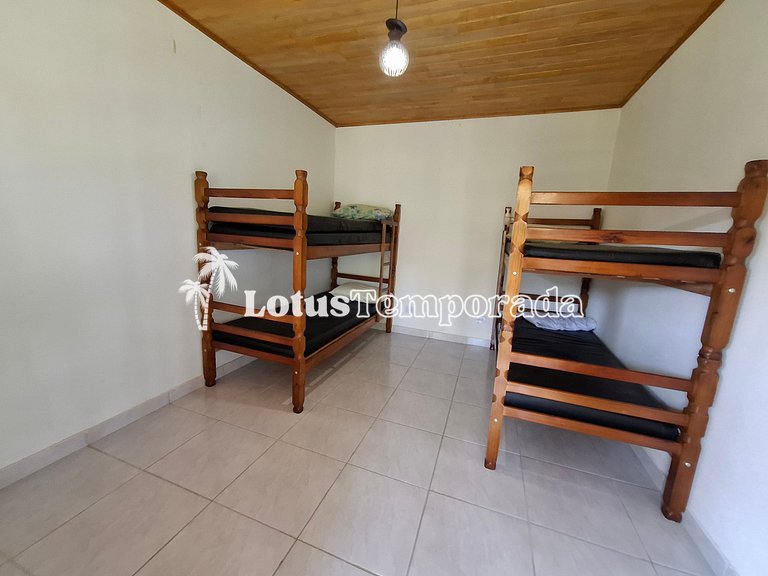 Sítio com 07 dormitórios, piscina e salão de jogos LT0042