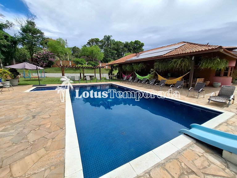 Chácara com 7 suítes, Lounge VIP e Piscina Aquecida LT0034