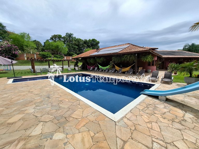 Chácara com 7 suítes, Lounge VIP e Piscina Aquecida LT0034