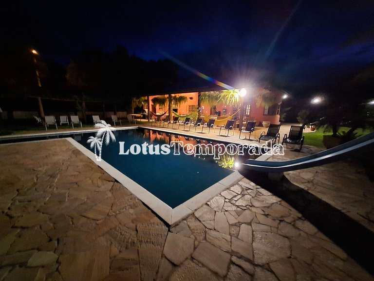 Chácara com 7 suítes, Lounge VIP e Piscina Aquecida LT0034