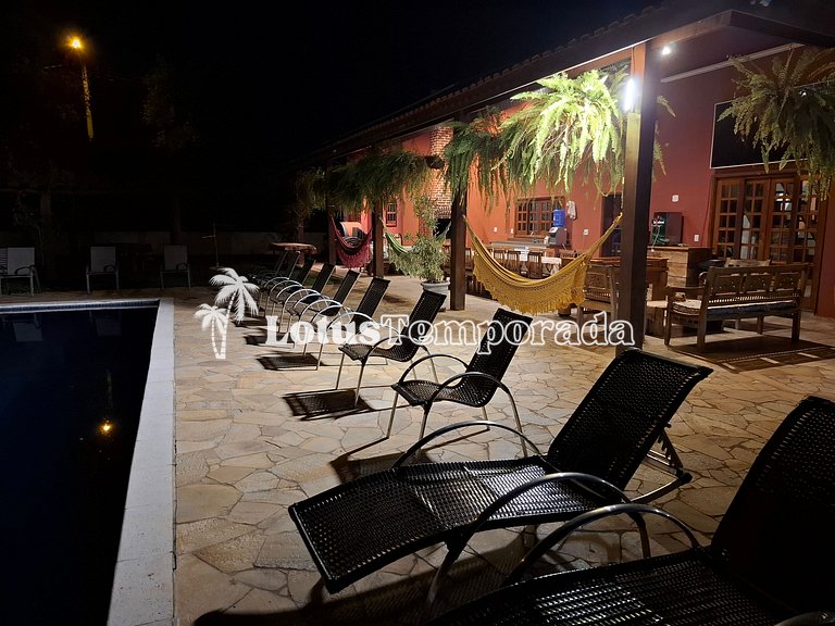 Chácara com 7 suítes, Lounge VIP e Piscina Aquecida LT0034