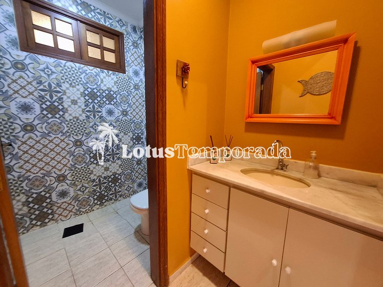 Chácara com 7 suítes, Lounge e Piscina Aquecida LT0034