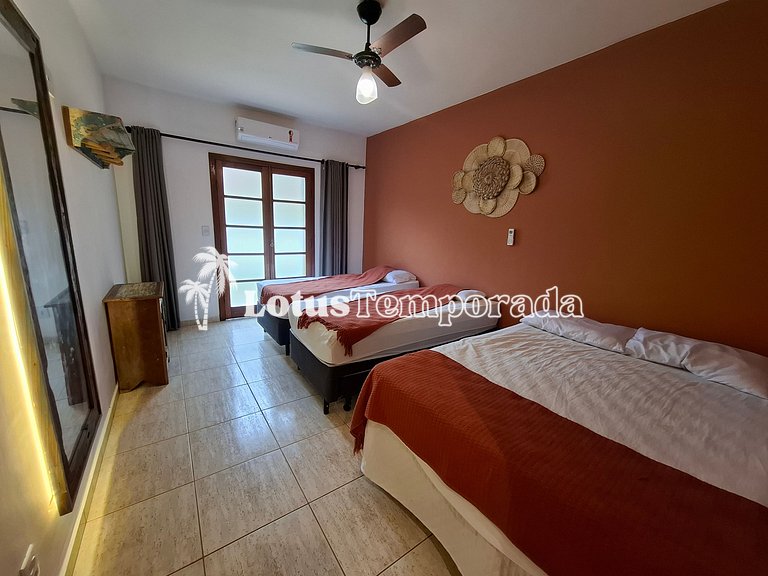 Chácara com 7 suítes, Lounge VIP e Piscina Aquecida LT0034