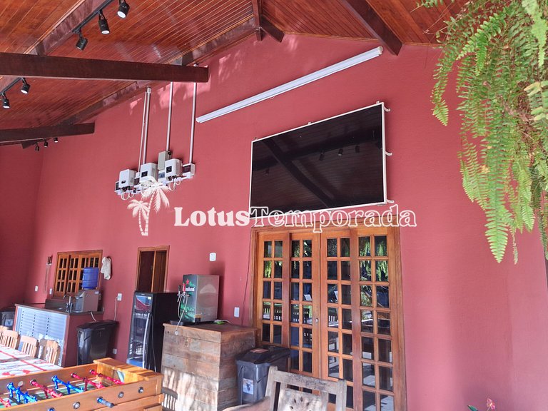 Chácara com 7 suítes, Lounge VIP e Piscina Aquecida LT0034