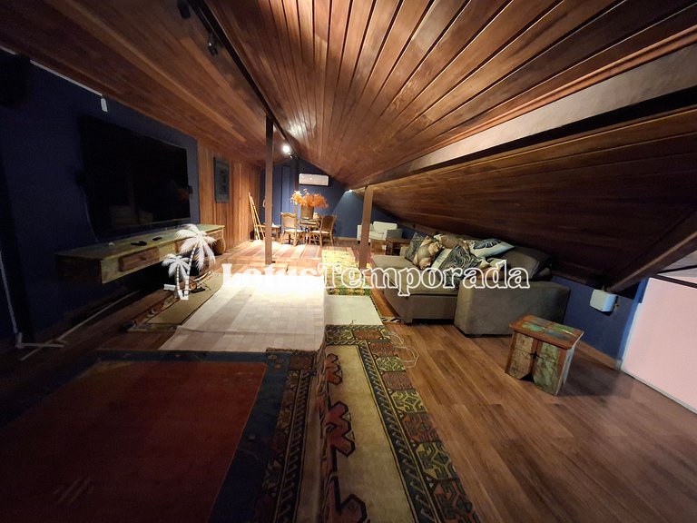 Chácara com 7 suítes, Lounge VIP e Piscina Aquecida LT0034