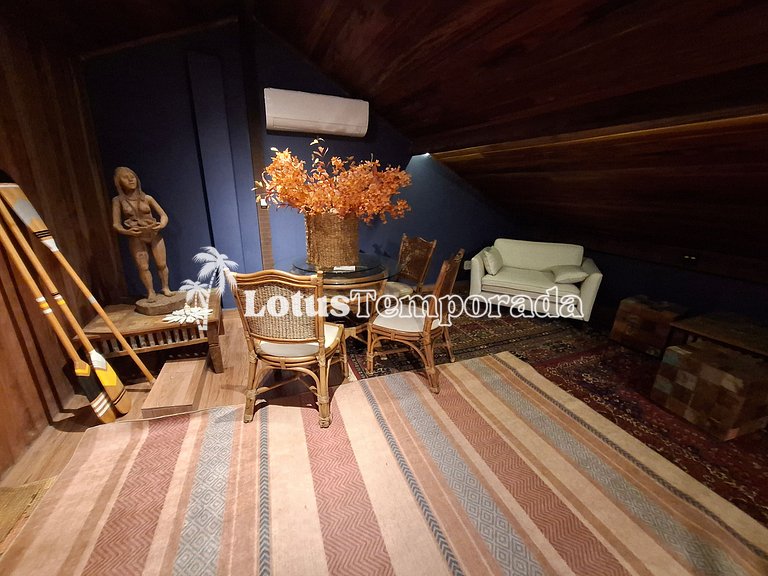 Chácara com 7 suítes, Lounge VIP e Piscina Aquecida LT0034