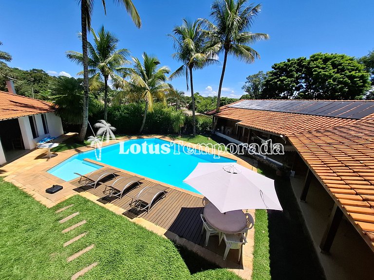 Chácara com piscina aquecida e 7 dormitórios em cond. LT0038