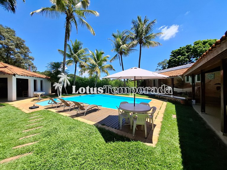 Chácara com piscina climatizada e 7 dormitórios LT0038