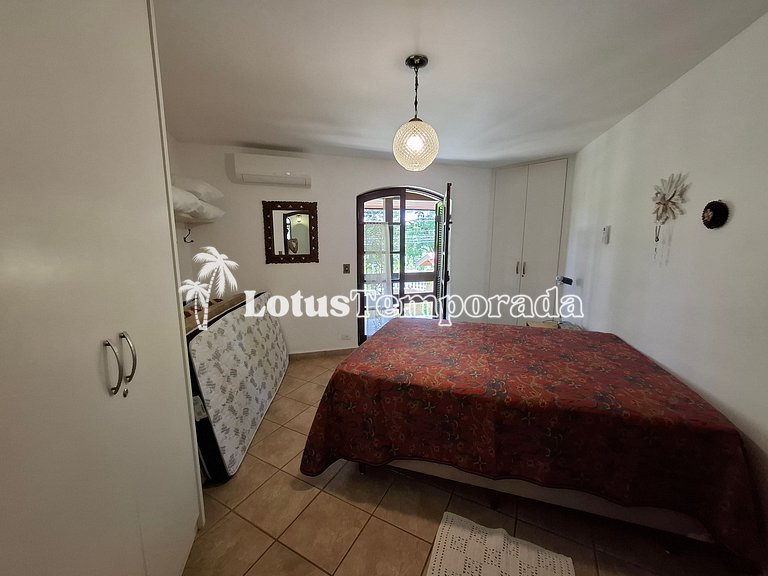 Chácara com piscina climatizada e 7 dormitórios LT0038