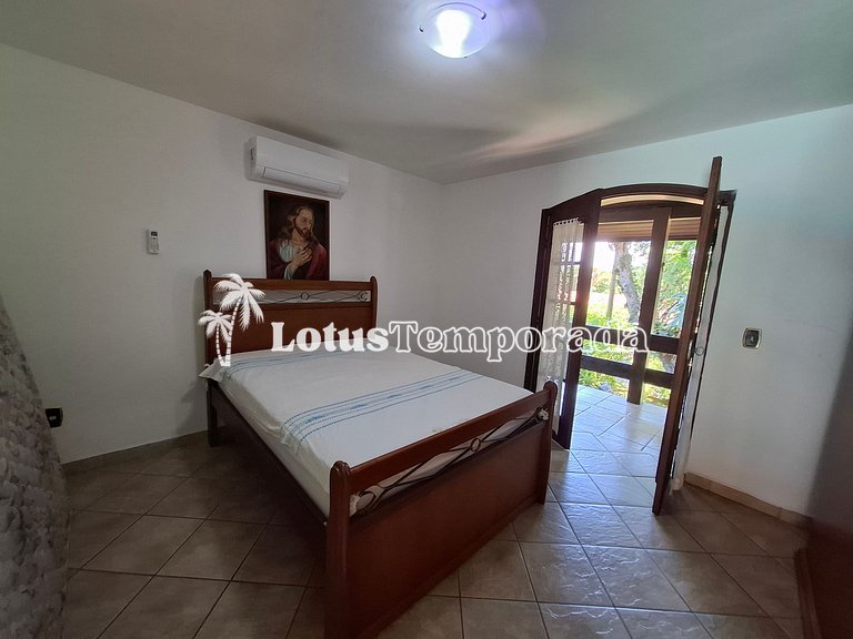 Chácara com piscina climatizada e 7 dormitórios LT0038