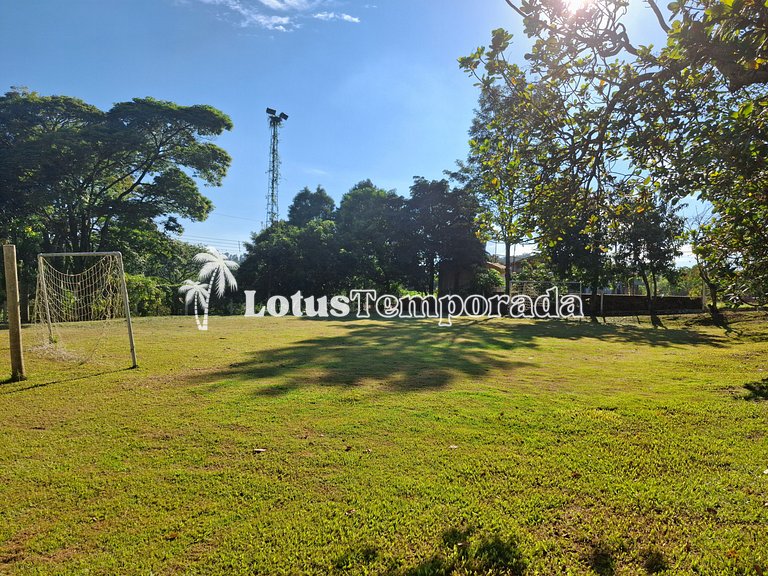 Chácara com piscina climatizada e 7 dormitórios LT0038