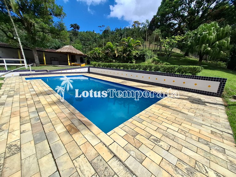 Chácara com piscina e lagos para pesca LT0001