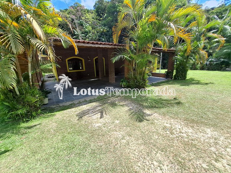 Chácara com piscina e lagos para pesca LT0001